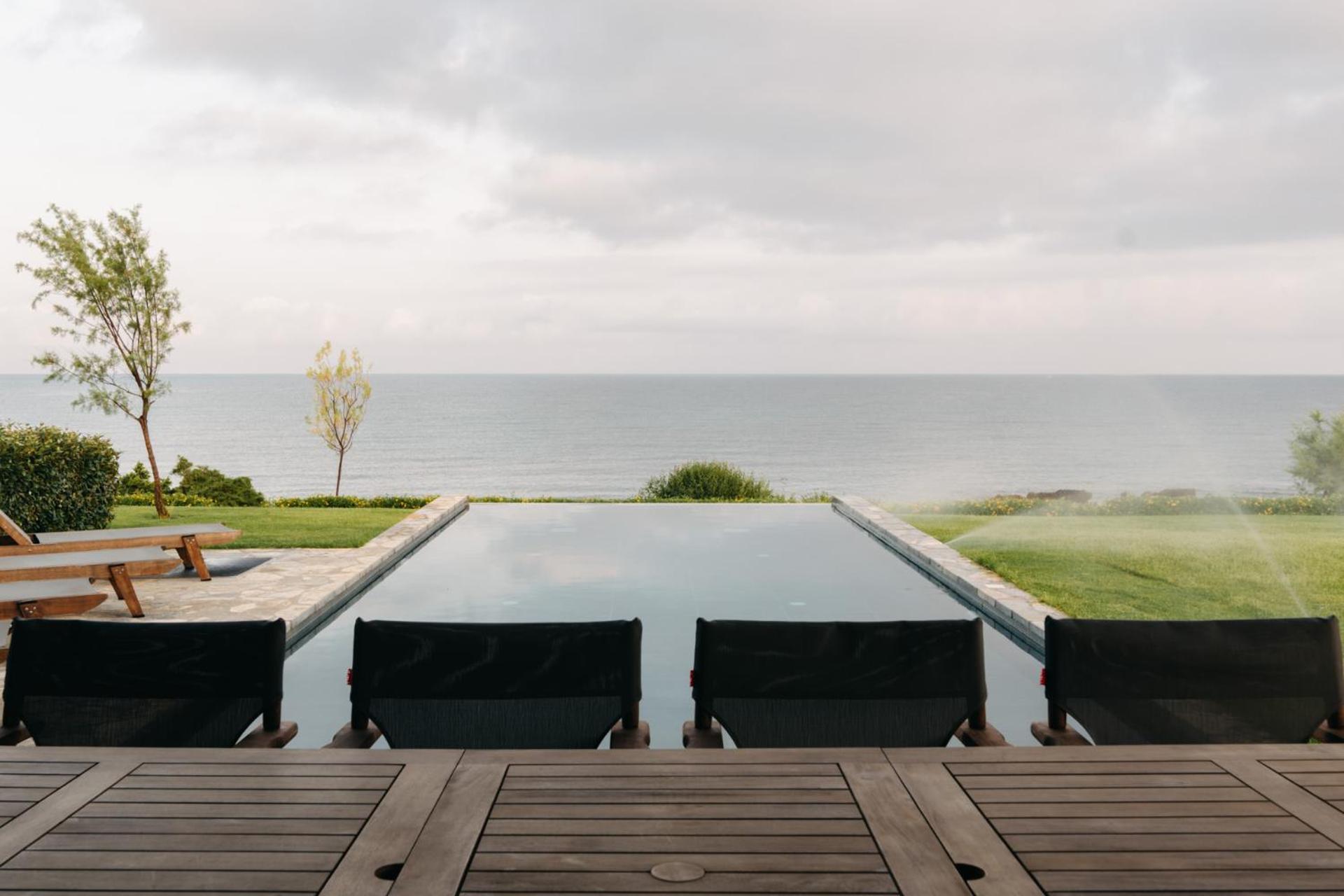 Real Life Homes Luxurious Seafront Villas Each With Their Own Private Pools Korakokhórion 外观 照片